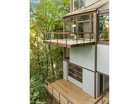 6432 SW Burlingame Place Portland OR 97239