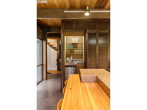 6432 SW Burlingame Place Portland OR 97239