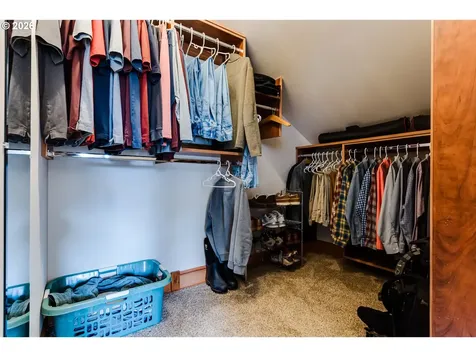 1660 Leatherwood Drive Eugene OR 97405