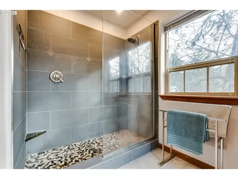 1660 Leatherwood Drive Eugene OR 97405