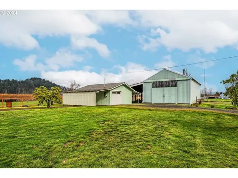 7346 Thurston Road Springfield OR 97478