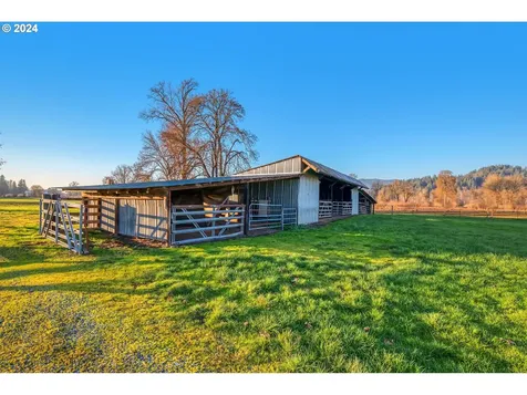 7346 Thurston Road Springfield OR 97478