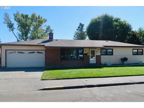 311 W Highland Avenue Hermiston OR 97838