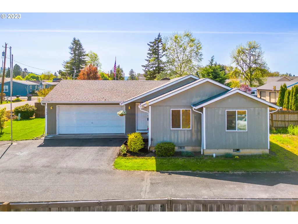 4382 Long Street Sweet Home OR 97386