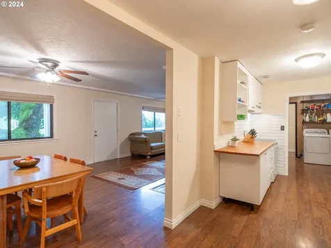 32635 Se Hurlburt Road Corbett OR 97019