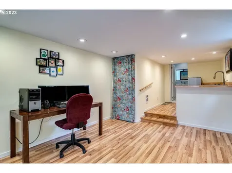 32635 Se Hurlburt Road Corbett OR 97019