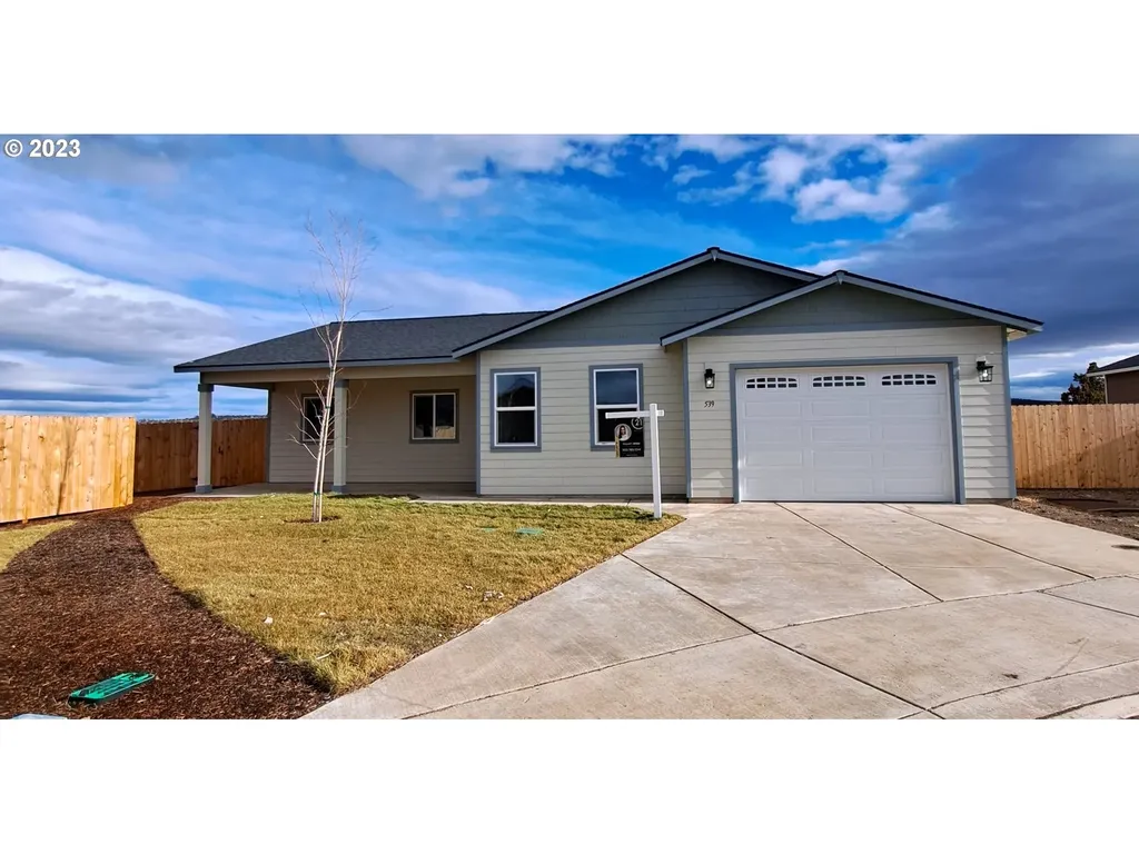 539 Se Segoviano Court Madras OR 97741