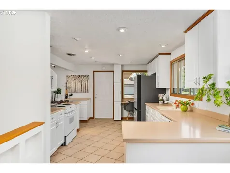 10919 SE Mill Court Portland OR 97216