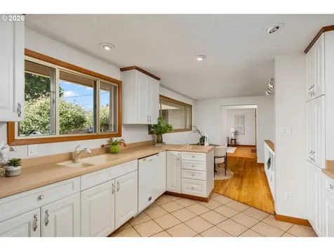 10919 SE Mill Court Portland OR 97216