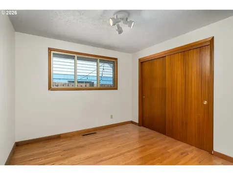 10919 SE Mill Court Portland OR 97216
