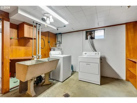 10919 SE Mill Court Portland OR 97216