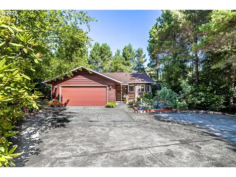 87814 Sandrift Street Florence OR 97439
