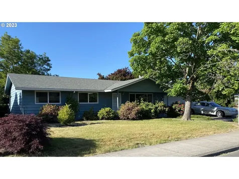 2055 Ne Grant Street Hillsboro OR 97124