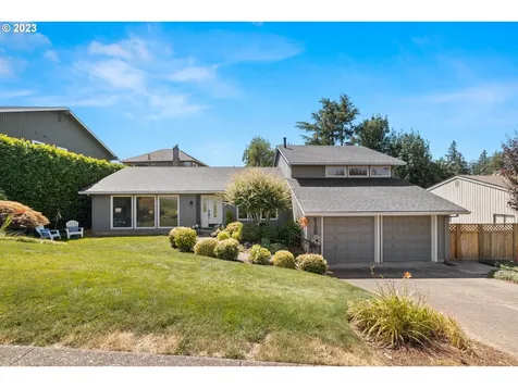 2128 Club House Drive West Linn OR 97068