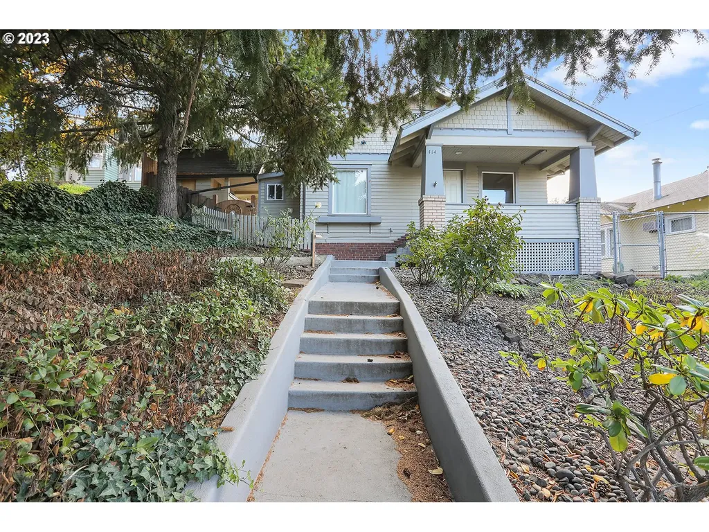 414 E 9th Street The Dalles OR 97058