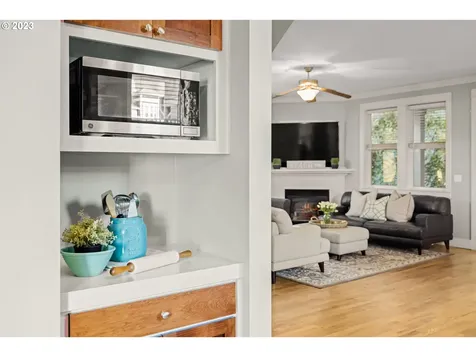 2798 Sw Anchor Avenue Lincoln City OR 97367