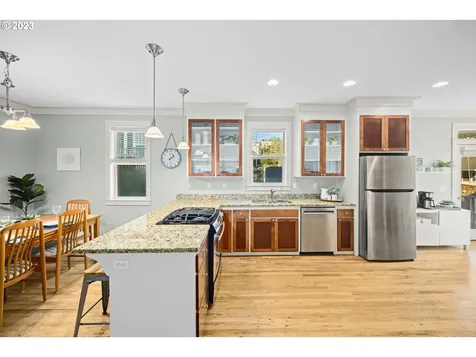 2798 Sw Anchor Avenue Lincoln City OR 97367