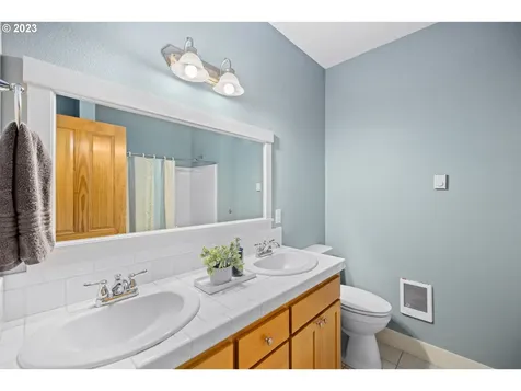 2798 Sw Anchor Avenue Lincoln City OR 97367
