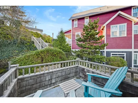 2798 Sw Anchor Avenue Lincoln City OR 97367