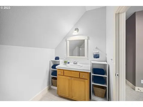 2798 Sw Anchor Avenue Lincoln City OR 97367