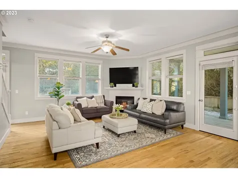 2798 Sw Anchor Avenue Lincoln City OR 97367