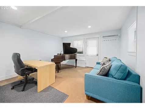 2798 Sw Anchor Avenue Lincoln City OR 97367