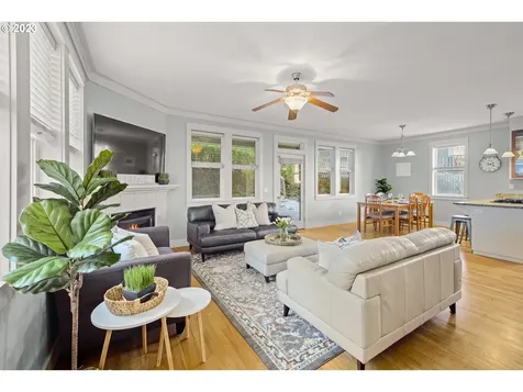 2798 Sw Anchor Avenue Lincoln City OR 97367