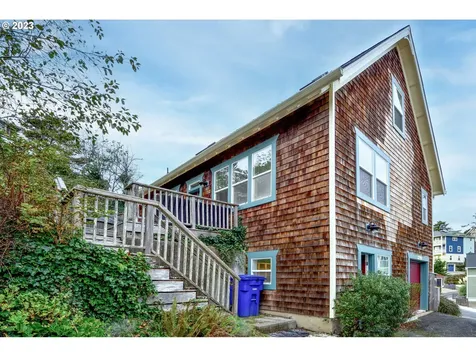 2798 Sw Anchor Avenue Lincoln City OR 97367