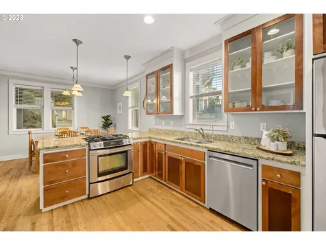 2798 Sw Anchor Avenue Lincoln City OR 97367