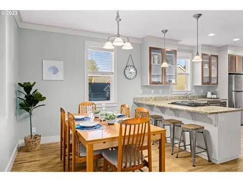 2798 Sw Anchor Avenue Lincoln City OR 97367