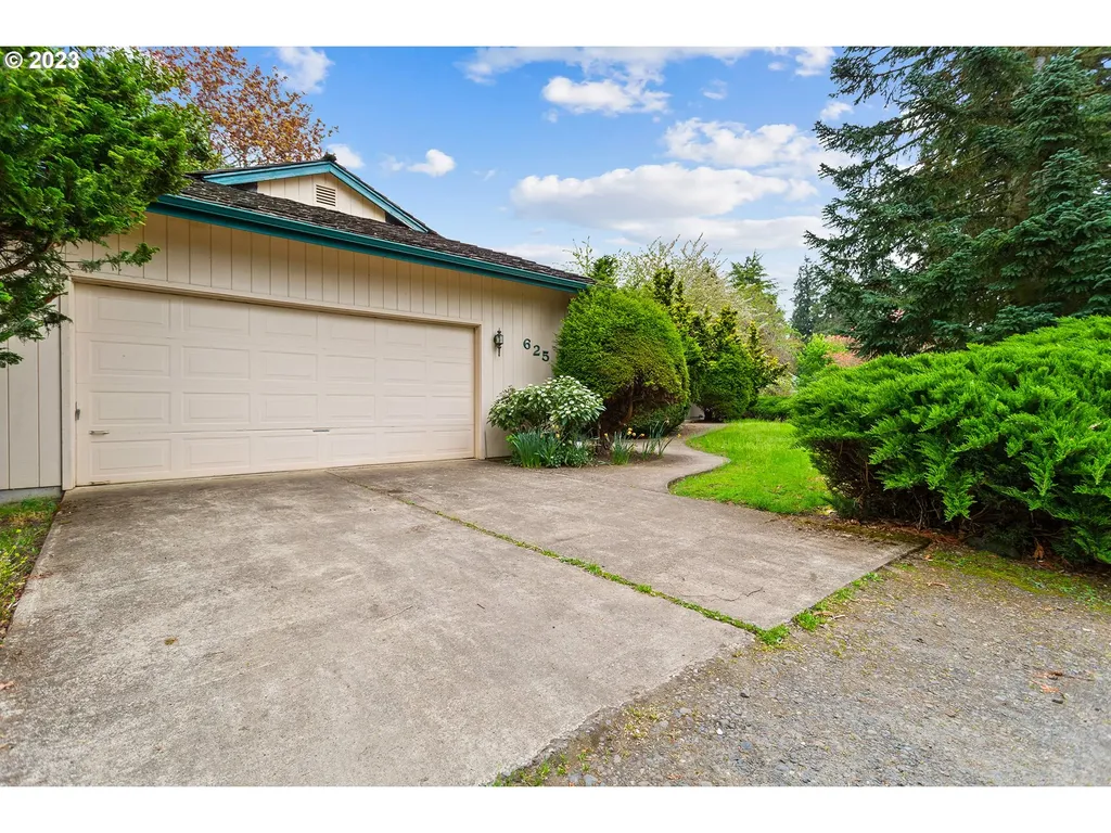 625 Ne 22nd Avenue Canby OR 97013