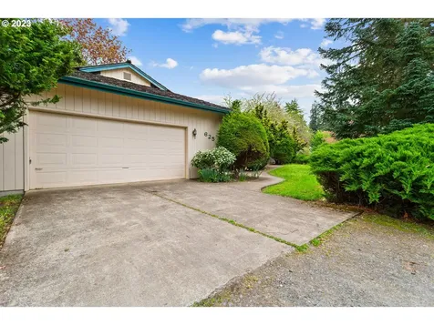 625 Ne 22nd Avenue Canby OR 97013