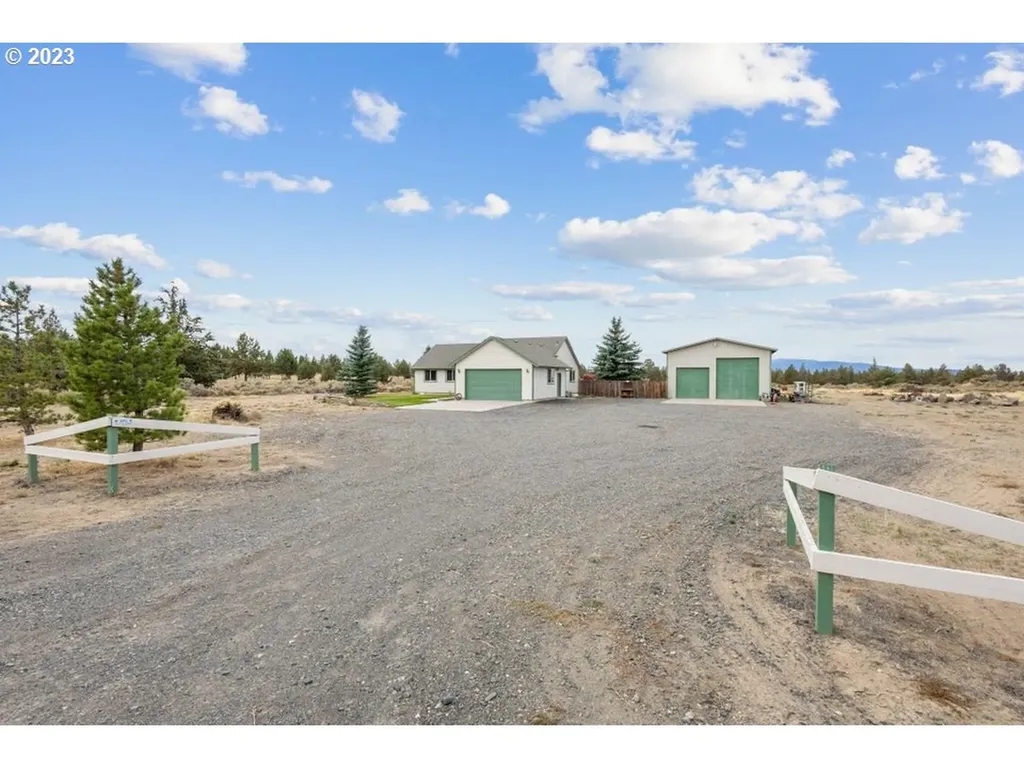 12611 Se Lost Lake Drive Prineville OR 97754