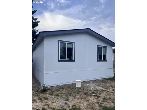 13531 Clairmont Way Oregon City OR 97045