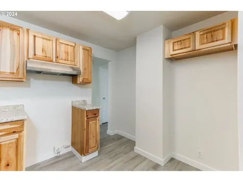 70 Nw Civil Bend Avenue Winston OR 97496