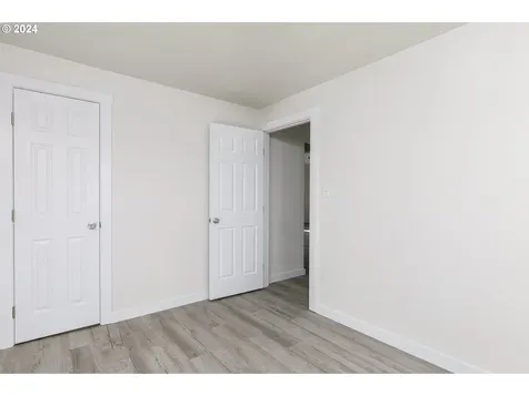 70 Nw Civil Bend Avenue Winston OR 97496