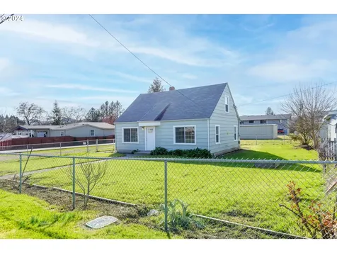 70 Nw Civil Bend Avenue Winston OR 97496