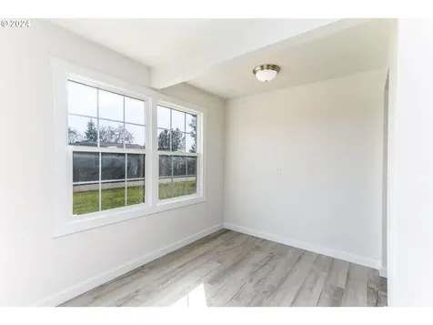 70 Nw Civil Bend Avenue Winston OR 97496