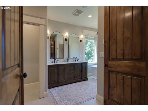 4912 NE Littlefield Drive La Center WA 98629