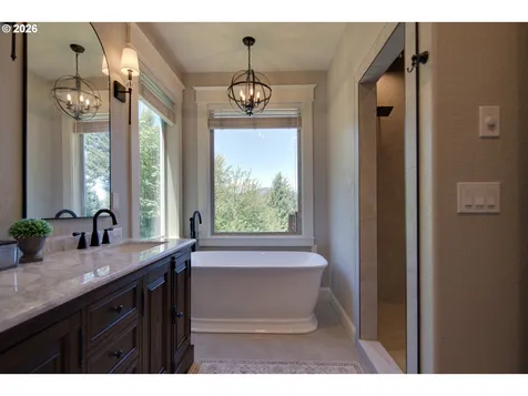 4912 NE Littlefield Drive La Center WA 98629