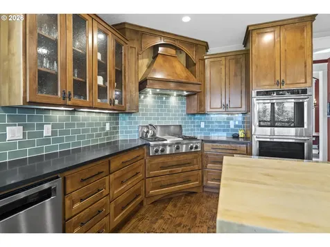4912 NE Littlefield Drive La Center WA 98629