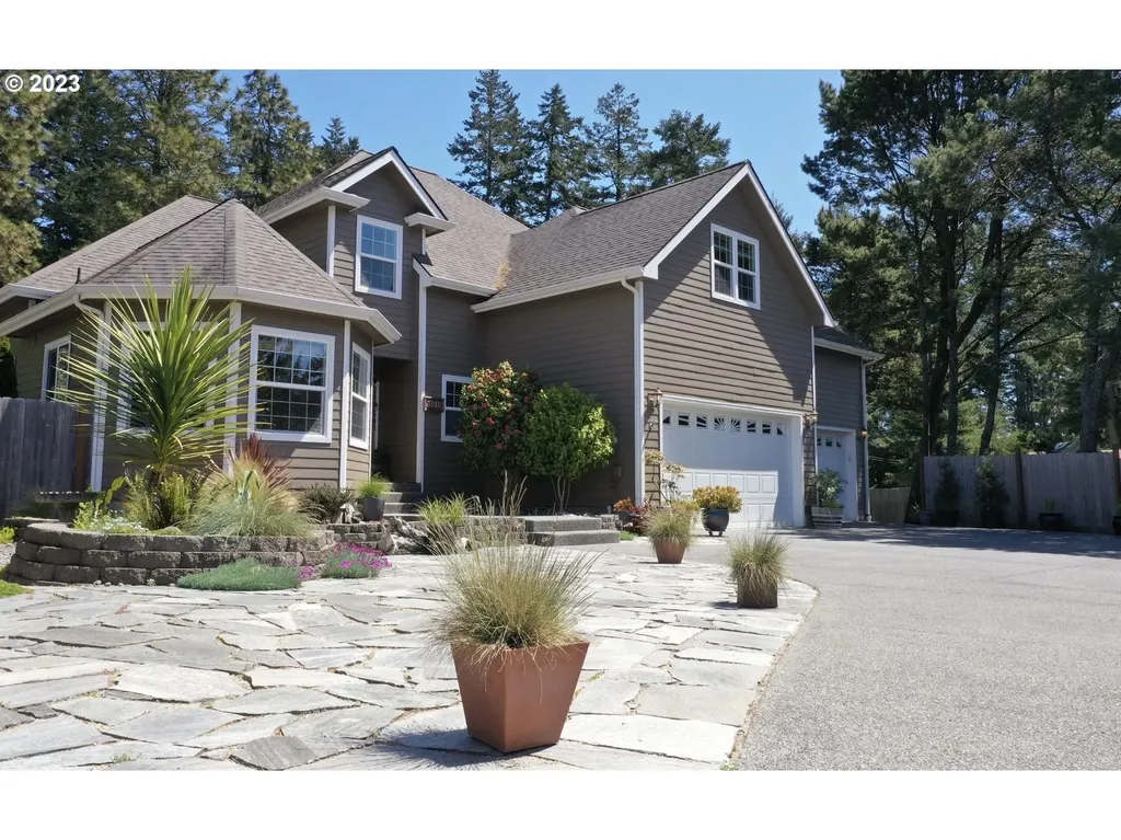 7011 Welch Court Brookings OR 97415