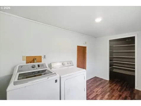 37625 Sunset Lane Brownsville OR 97327