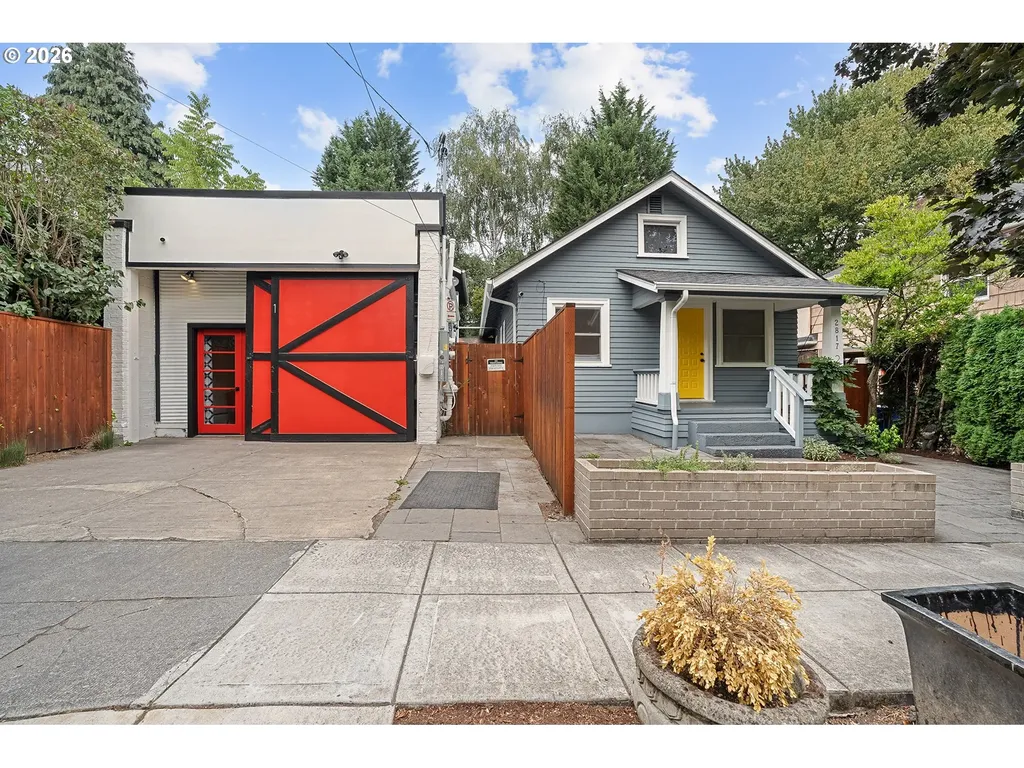 2817 NE Weidler Street Portland OR 97232