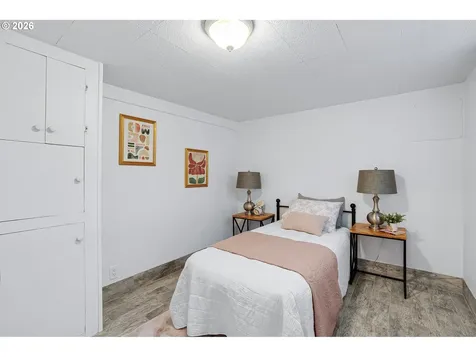 2817 NE Weidler Street Portland OR 97232