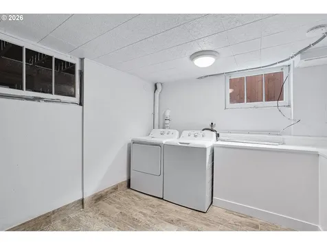 2817 NE Weidler Street Portland OR 97232
