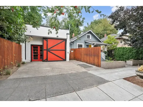 2817 NE Weidler Street Portland OR 97232