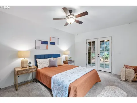 2817 NE Weidler Street Portland OR 97232