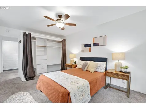 2817 NE Weidler Street Portland OR 97232