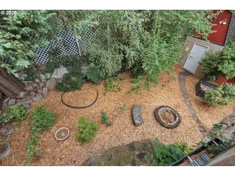 2817 NE Weidler Street Portland OR 97232